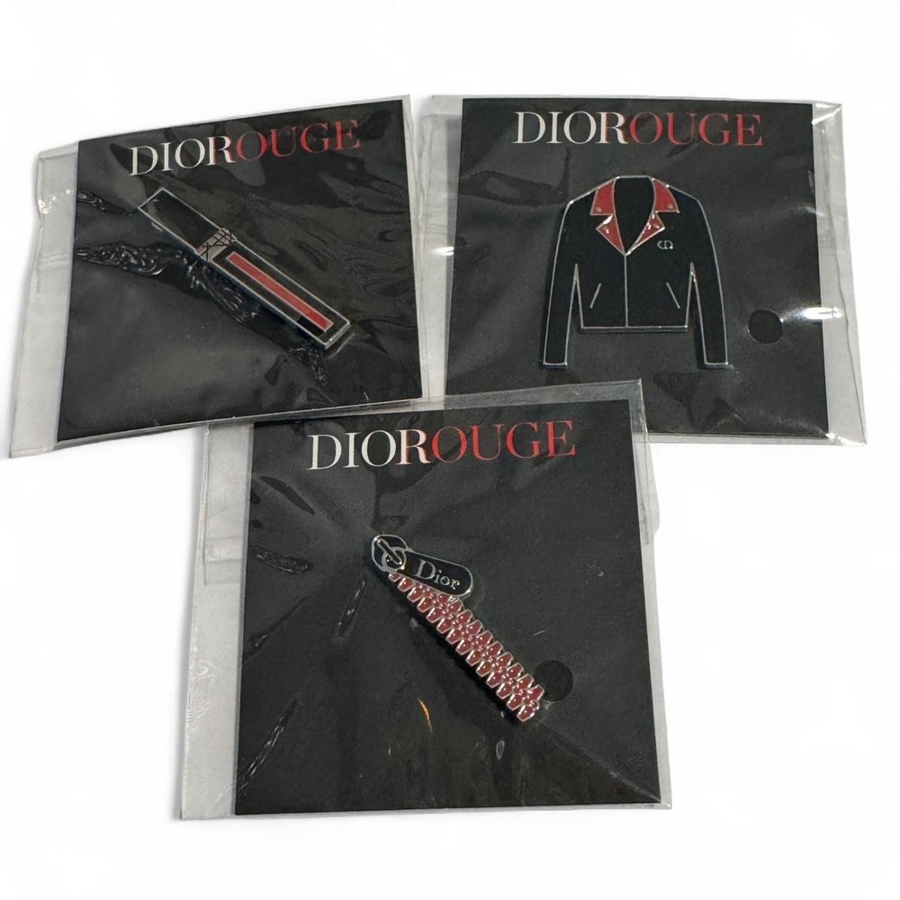 Dior Rouge Pin Set